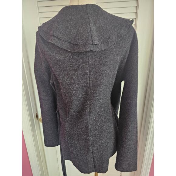 Katherine Barclay Grey 100% Wool Ruffled Collar Wrap Around Cardigan Medium M‎ - Picture 2 of 7